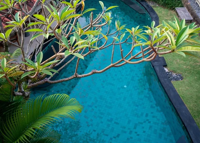 Oost Indies - Luxury Heritage Joglo, Prime Seminyak, Fully Staffed * スミニャック
