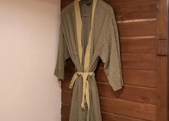 Oost Indies - Luxury Heritage Joglo, Prime Seminyak, Fully Staffed ヴィラ