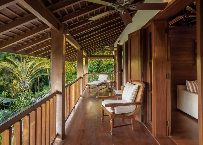 ヴィラ Oost Indies - Luxury Heritage Joglo, Prime Seminyak, Fully Staffed