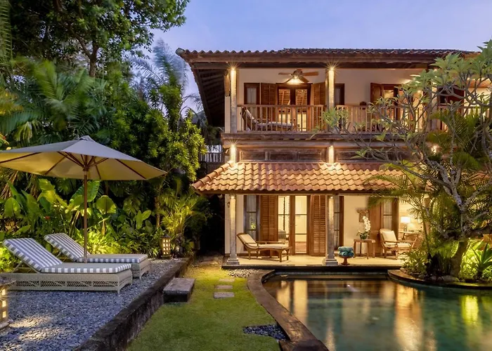 ヴィラ Oost Indies - Luxury Heritage Joglo, Prime Seminyak, Fully Staffed